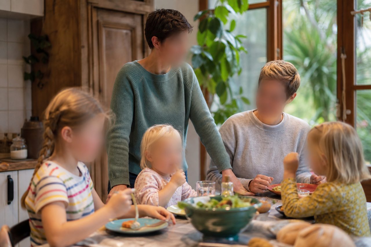 Rencontre avec la famille gayat : immersion dans le quotidien d’une famille atypique et unie